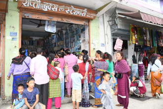 पुस्तक पसलको भीड