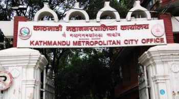 घाइतेको उद्धारका लागि कामपाको ६  एम्बुलेन्स