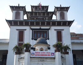 निर्वाचनका लागि स्वास्थ्य संस्थामा स्वास्थ्यकर्मी तयारी अवस्थामा राख्न आयोगको निर्देशन