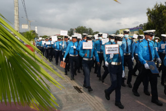 ट्राफिक प्रहरी र महानगर प्रहरी बलको ट्राफिक वाक कार्यक्रम