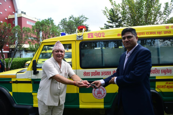 काठमाडौं महानगरले बाँड्यो ३५ एम्बुलेन्स