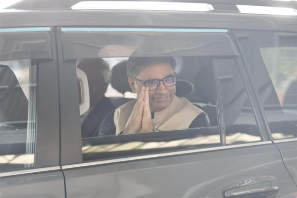 भारतीय विदेशसचिव मिस्री कूटनीतिक भेटघाटमा