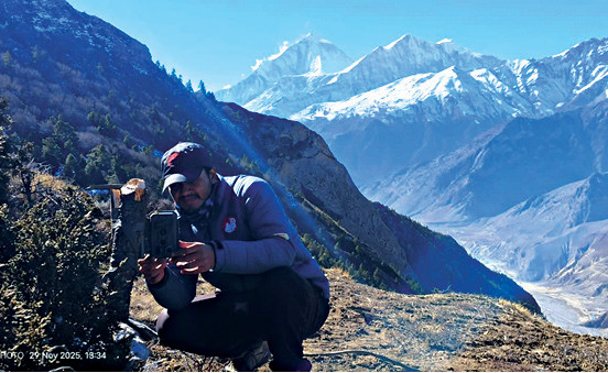 हिउँ चितुवा अध्ययन गर्न ‘क्यामेरा ट्रयापिङ’ गरिँदै