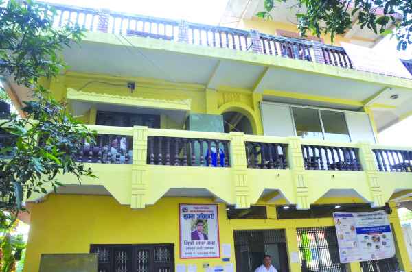 चन्द्रपुर नगरपालिकाद्वारा आइतबारको बिदा कटौती