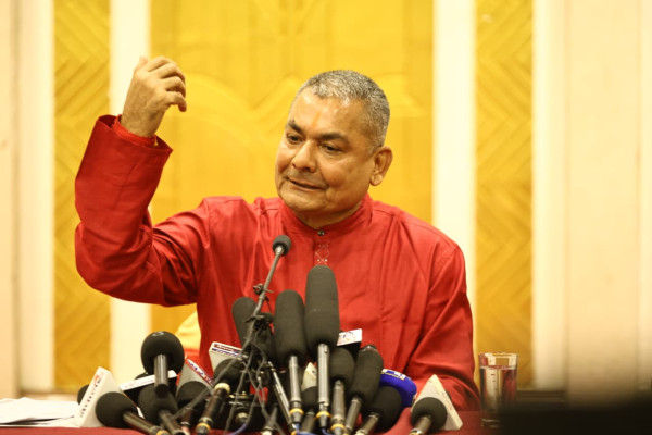 ‘देश बचाउन नयाँ बाटो आवश्यक’