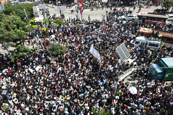 उतारचढाव भोगेका मुलुकका पाठ