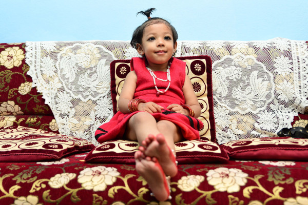 साढे दुई वर्षीया आर्यतारा शाक्य बनिन् कुमारी देवी