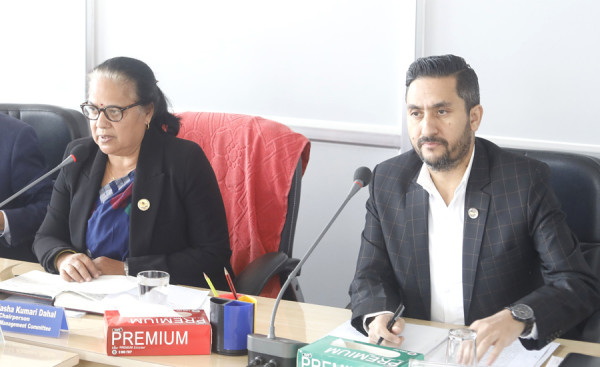 चलचित्र विधेयक फिर्ता माग्दै चलचित्रकर्मी