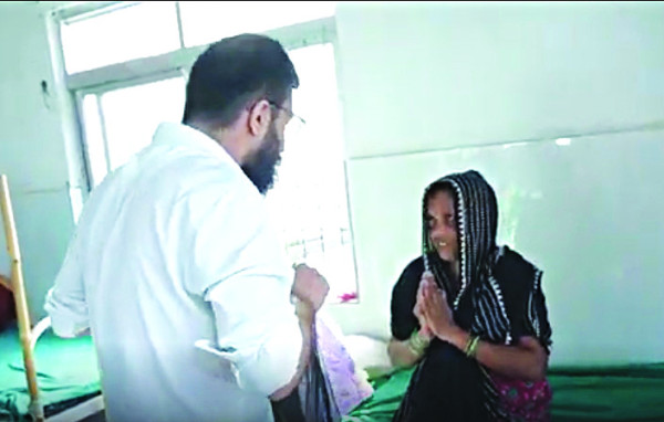 शिक्षामन्त्री पोखरेल र बबिताकुमारी पासवानबीच भेट