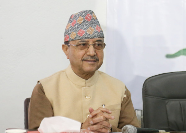 पूर्णबहादुरले छाडे देउवा कित्ता