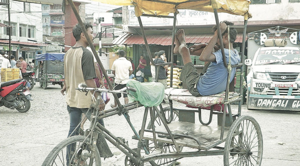 बुटवल ई–रिक्सा आए, रिक्सा हराए