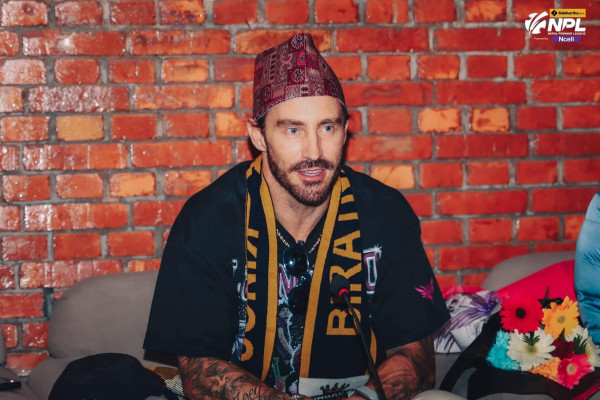 एनपिएल खेल्न नेपाल आइपुगे स्टार क्रिकेटर प्लेसिस