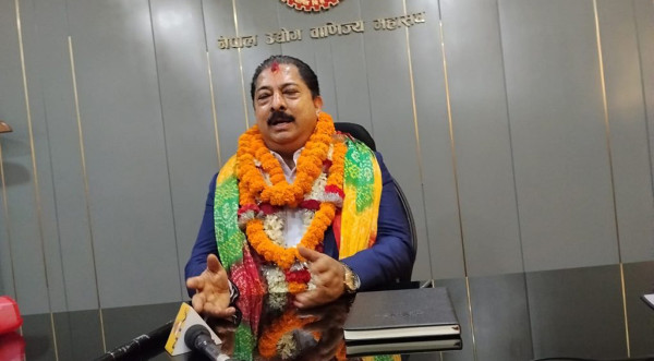 उद्योग वाणिज्य महासंघका अध्यक्ष श्रेष्ठद्वारा पदभार ग्रहण
