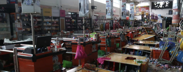 भाटभटेनीमा लुटपाट र तोडफोड रोकिएन