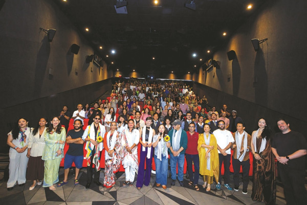 ‘तिनीहरू’को आम्दानी बाढी प्रभावितलाई