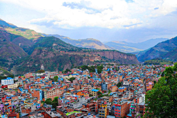 धारामा दशकौँदेखि धमिलो पानी