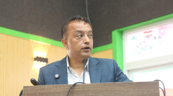 कांग्रेस आन्तरिक कलहमा रुमल्लिने होइन, मुलुकको समस्या समाधानमा केन्द्रित हुनुपर्छः थापा