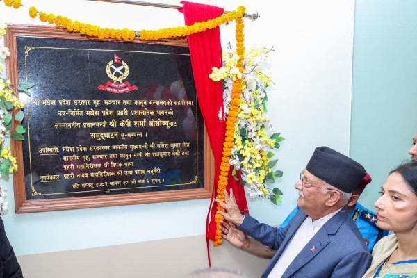 प्रहरी हाकिम होइन, जनताको सेवक हो : प्रधानमन्त्री ओली