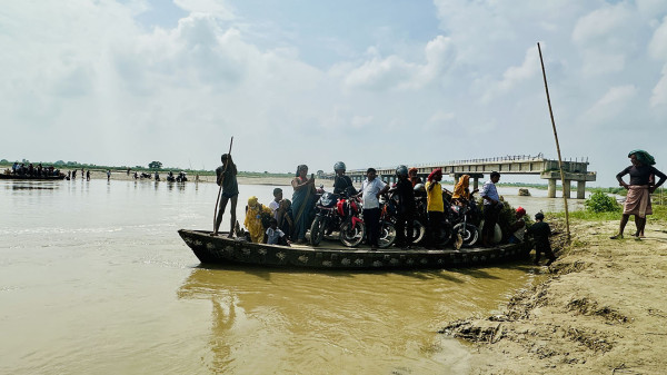 चौध वर्षमा पनि बनेन कमलामा पुल