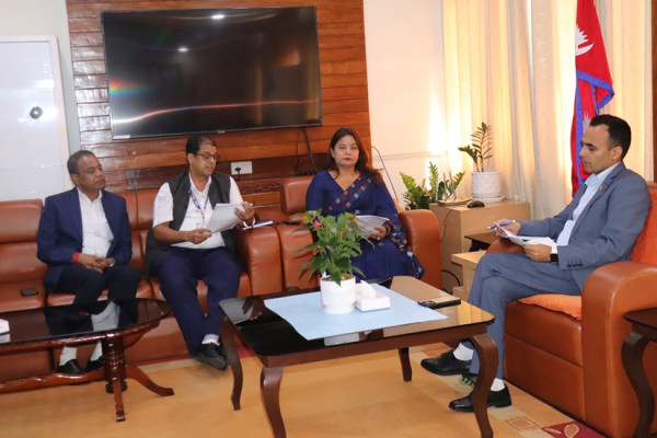 ‘सञ्चार क्षेत्रका लागि बलियो नियामक आवश्यक ’
