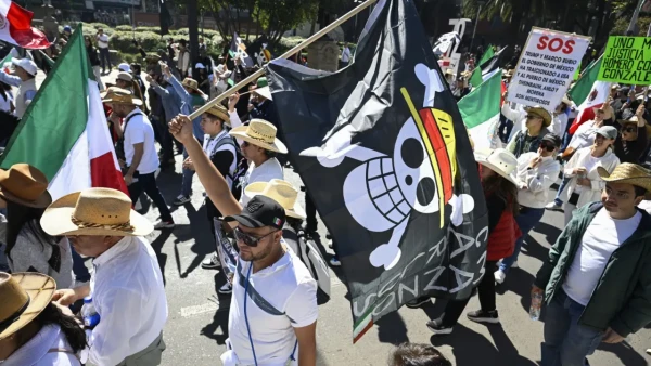 ‘वन पिस’को स्ट्रह्याट झण्डा बन्यो मेक्सिकन प्रतिरोधको प्रतीक