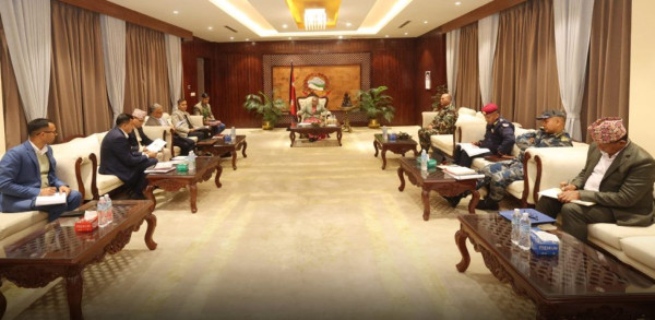 निर्वाचन सुरक्षाबारे प्रधानमन्त्रीले लिइन् सबै सुरक्षा निकायका प्रमुखसँग ब्रिफिङ