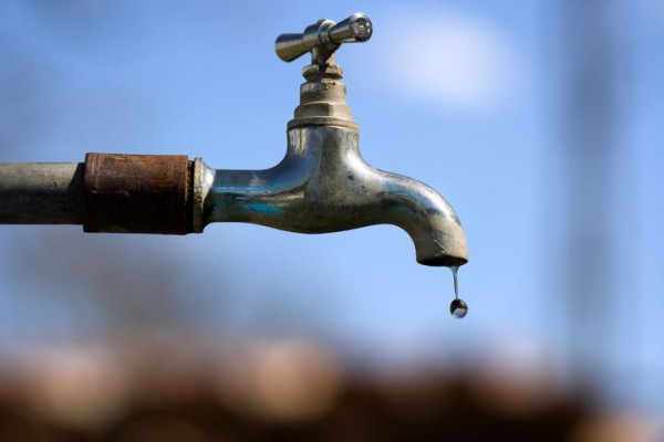 सिमकोटमा खानेपानीको अभाव