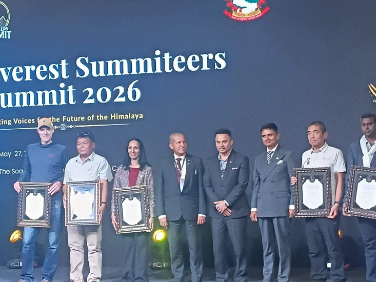 एभरेष्ट समिटर्स समिटमा १७६ आरोहीलाई सम्मान