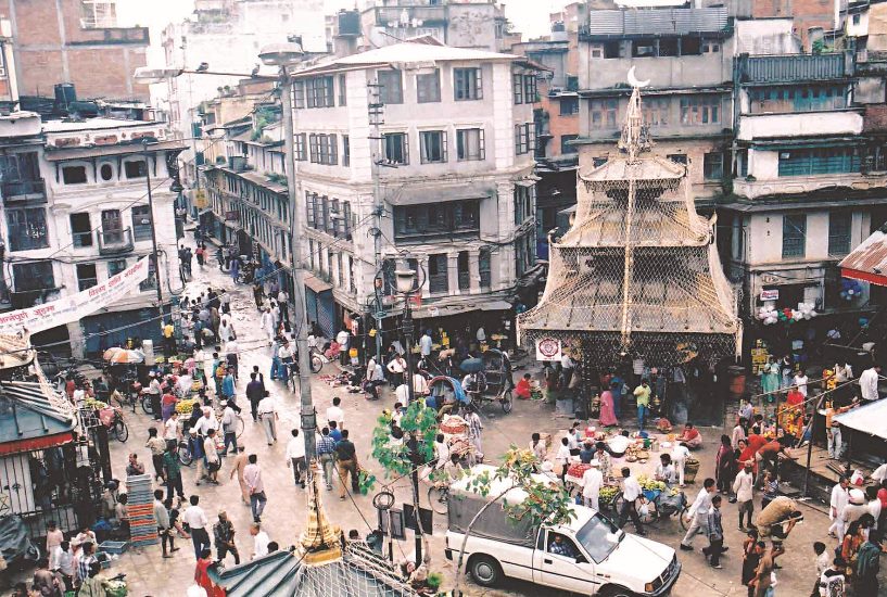गाडीमुक्त असन