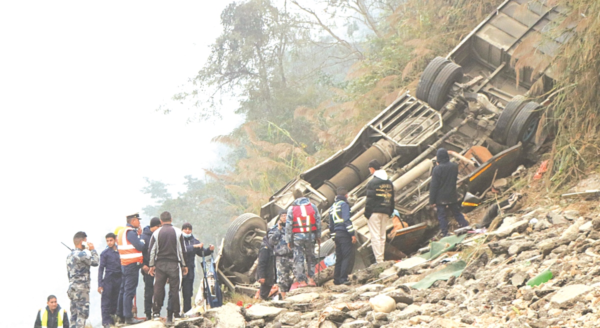 धादिङमा बस दुर्घटना, १९ को मृत्यु, २५ घाइते