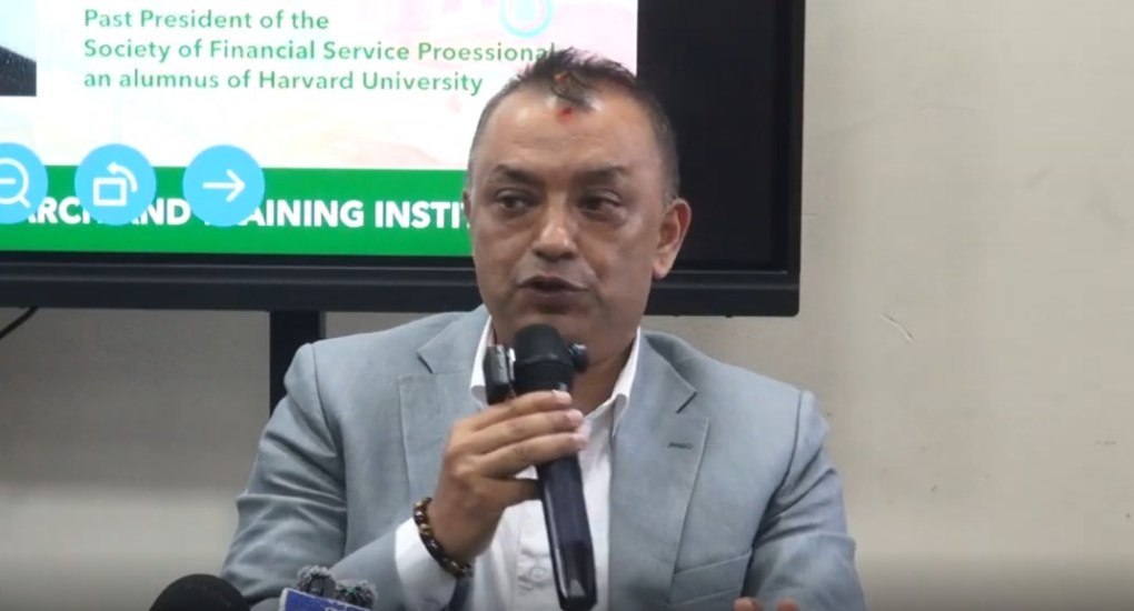 सम्पत्ति विवरण बुझाएर छानविन आयोगलाई सहयोग गर्ने गगनको प्रतिक्रिया