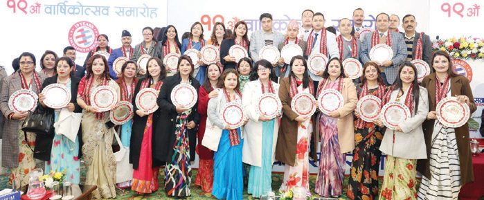 ग्लोबल आइएमईका १७५ कर्मचारीलाई सम्मानित