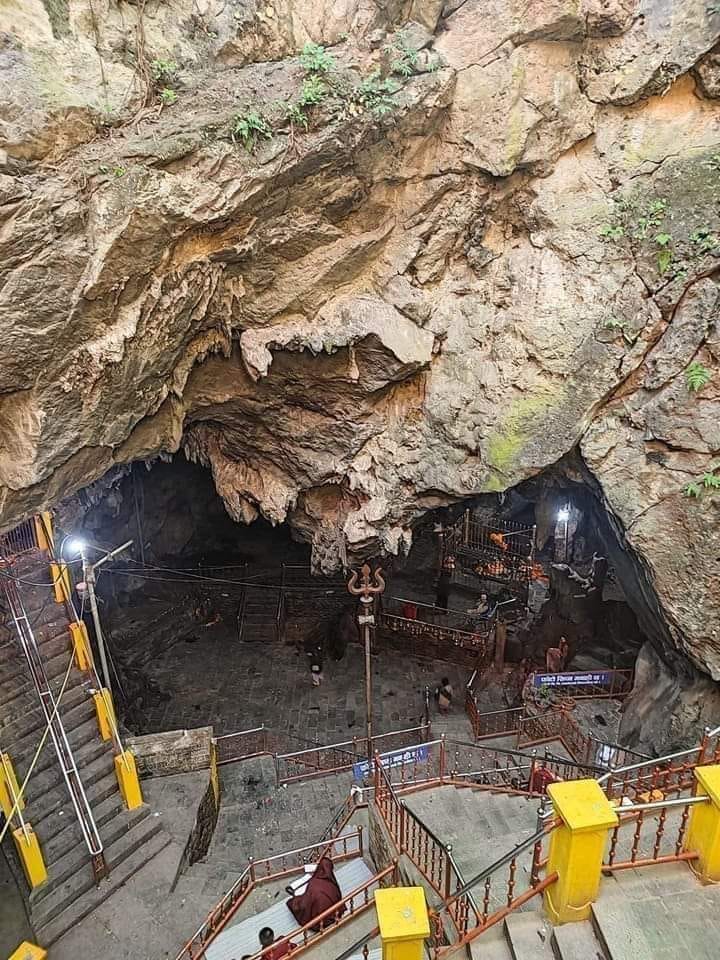 धार्मिक पर्यटनस्थल हलेसी महादेवस्थान