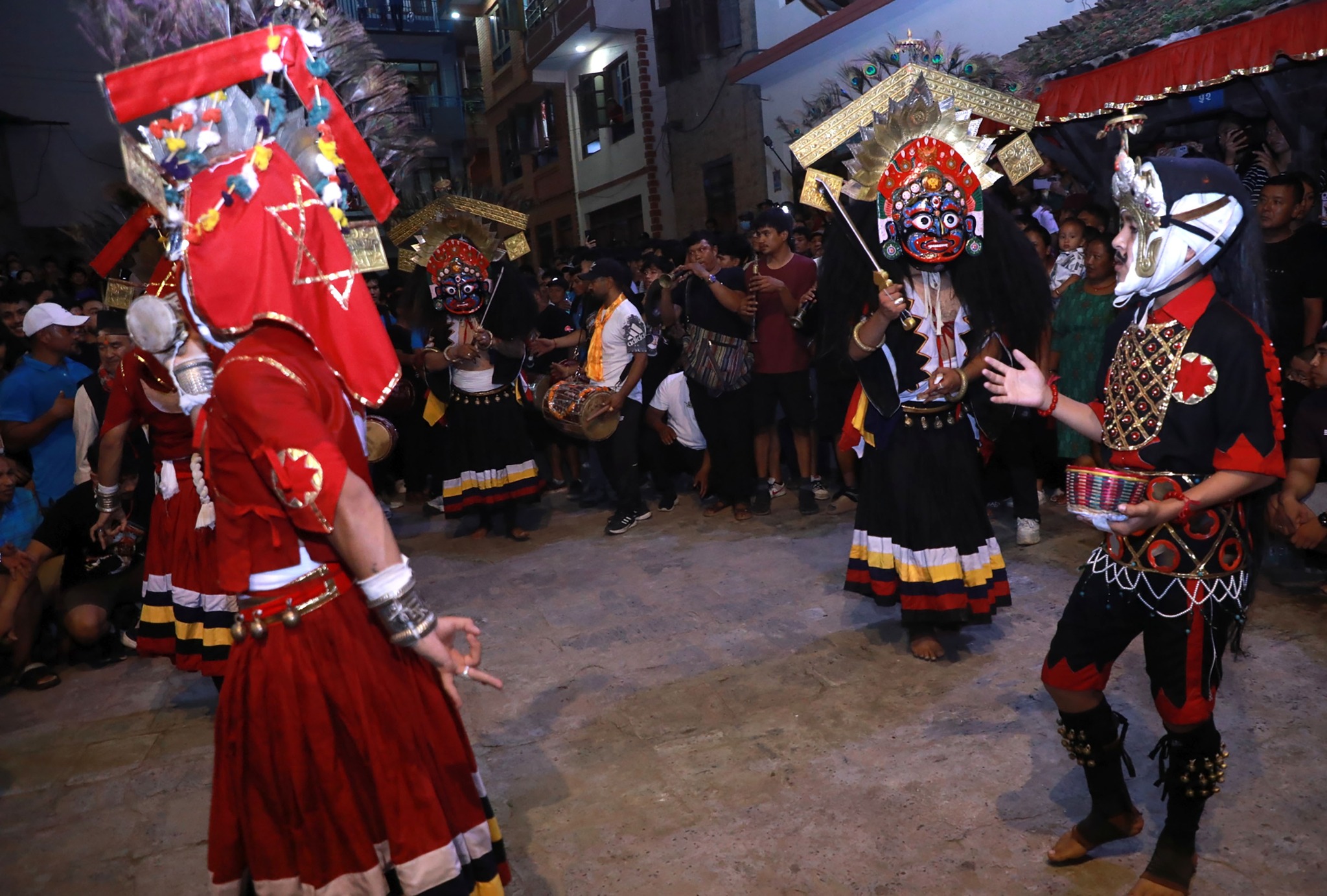 जीवित सङ्ग्रहालयको पहिचान बोक्दै मौलिक नाचहरु