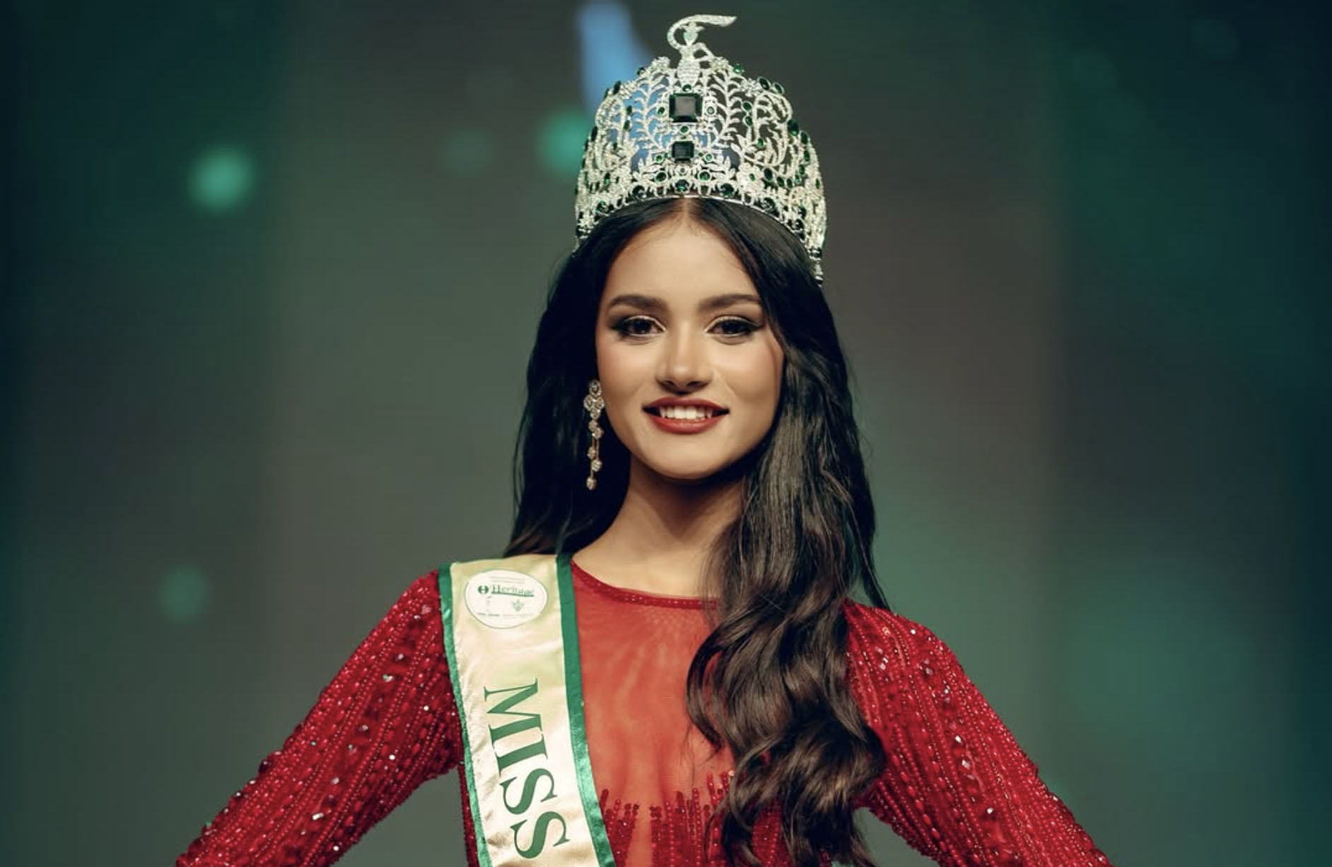 मिस विभा २०२५ को विजेता बनिन् जेसिका सिंह ठकुरी