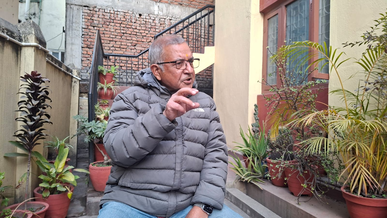 तथ्यांक हेर्दा ठीक देखिन्छ तर अर्थतन्त्र भित्रभित्र खोक्रो भइसकेको छ : केशवप्रसाद आचार्य