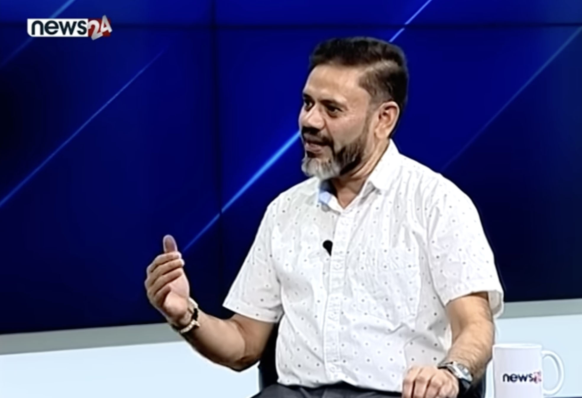 ओली अझ भड्खालोमा पर्छन् : मुमाराम खनाल