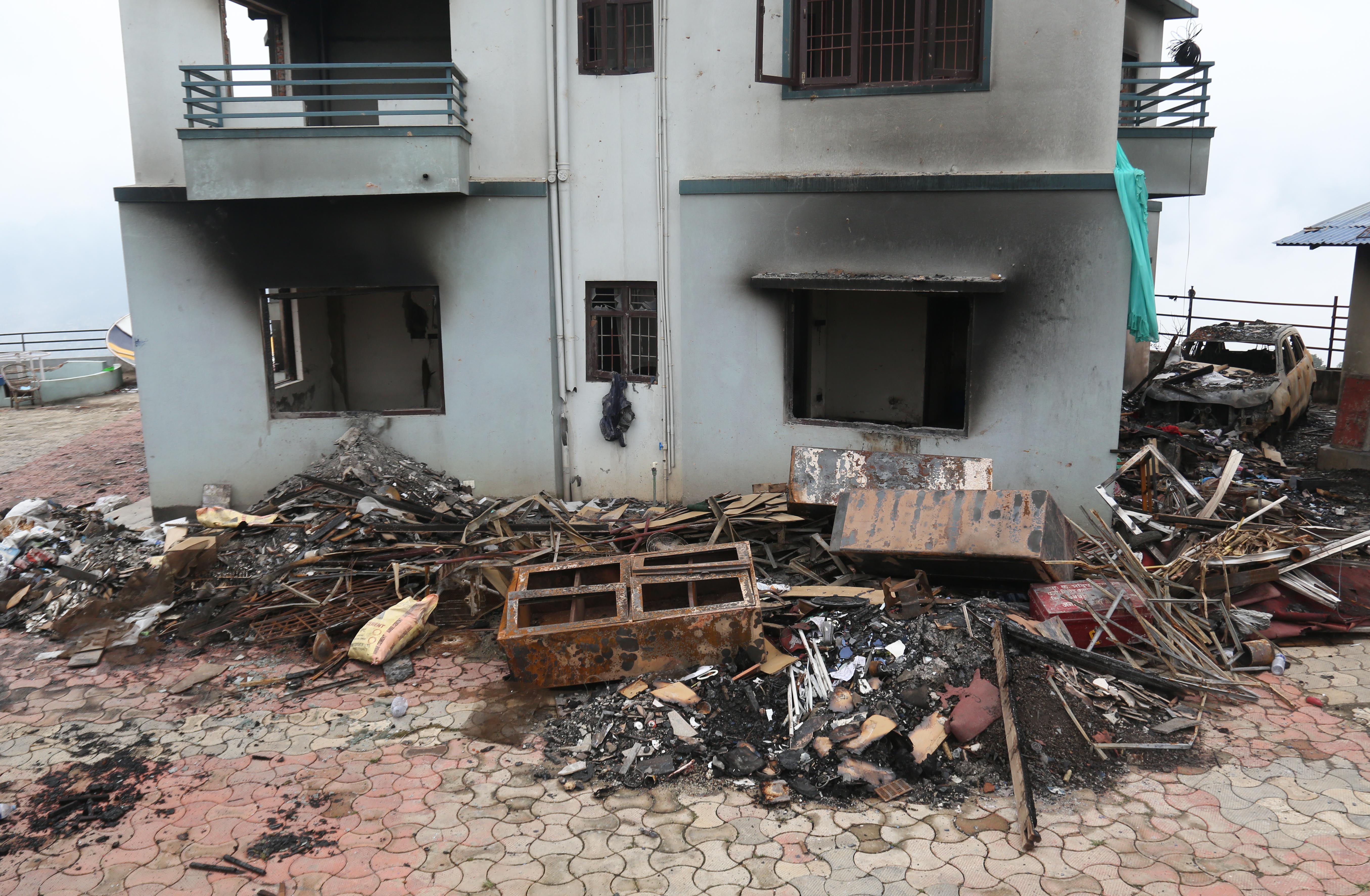 जेनजी आन्दोलनमा जलाइएको माओवादी नेता तथा पूर्व उपराष्ट्रपति पुनको घर