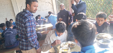 ३० रुपैयाँमा खाना