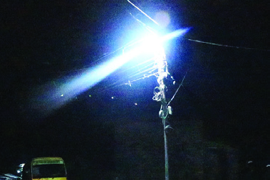 देउसीभैलो खेलेर बालबालिकाले बनाए सडकबत्ती