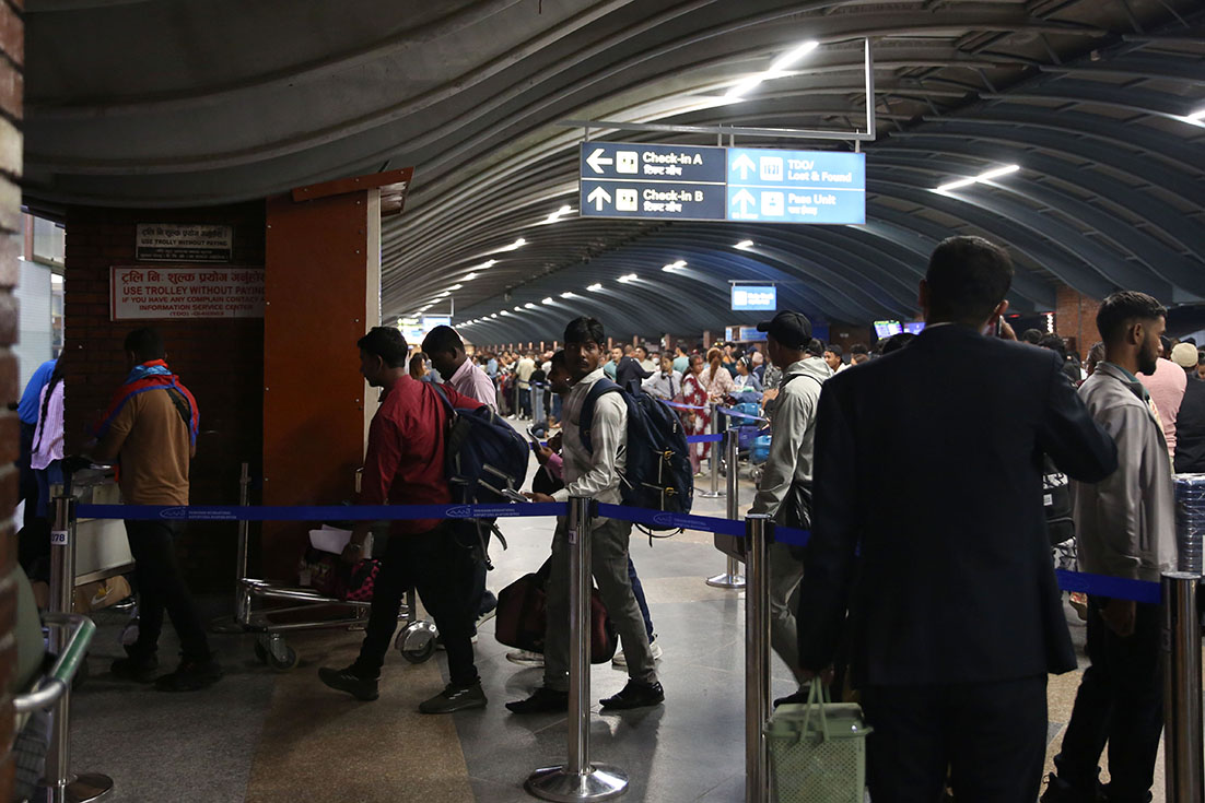 'अर्काको दास बन्न जाने हो विदेश'