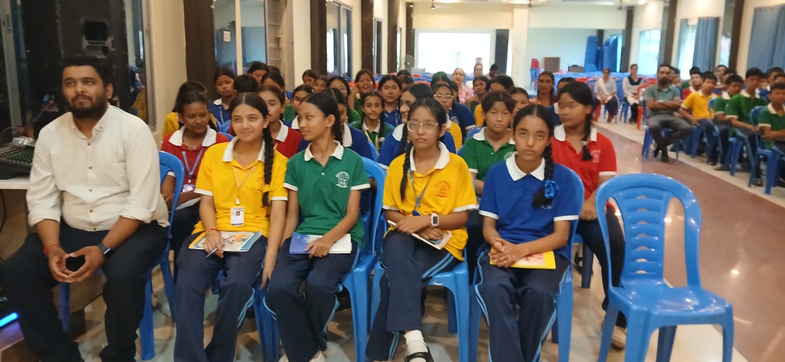 विद्यार्थीहरूलाई एआई तालिम