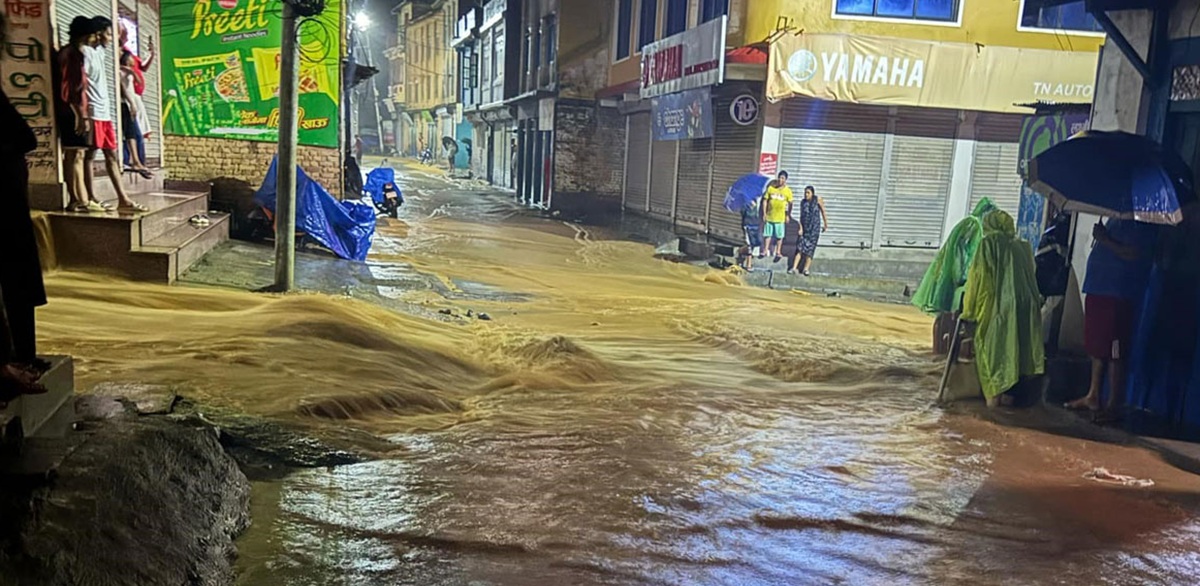 बागलुङमा बाढीपहिरोः ६१ घर गोठ बगे, ५१ घरमा क्षति