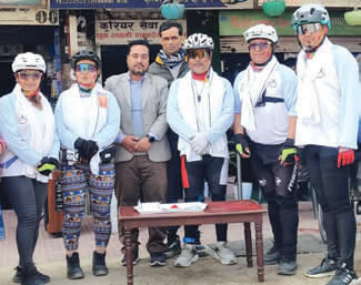 साइकलयात्री महोत्तरीमा