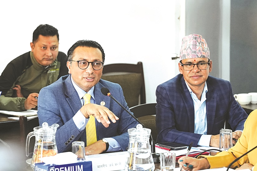 प्रधानमन्त्रीपछि अर्थमन्त्री वाग्ले विवादमा, संसदीय छानबिन समिति माग
