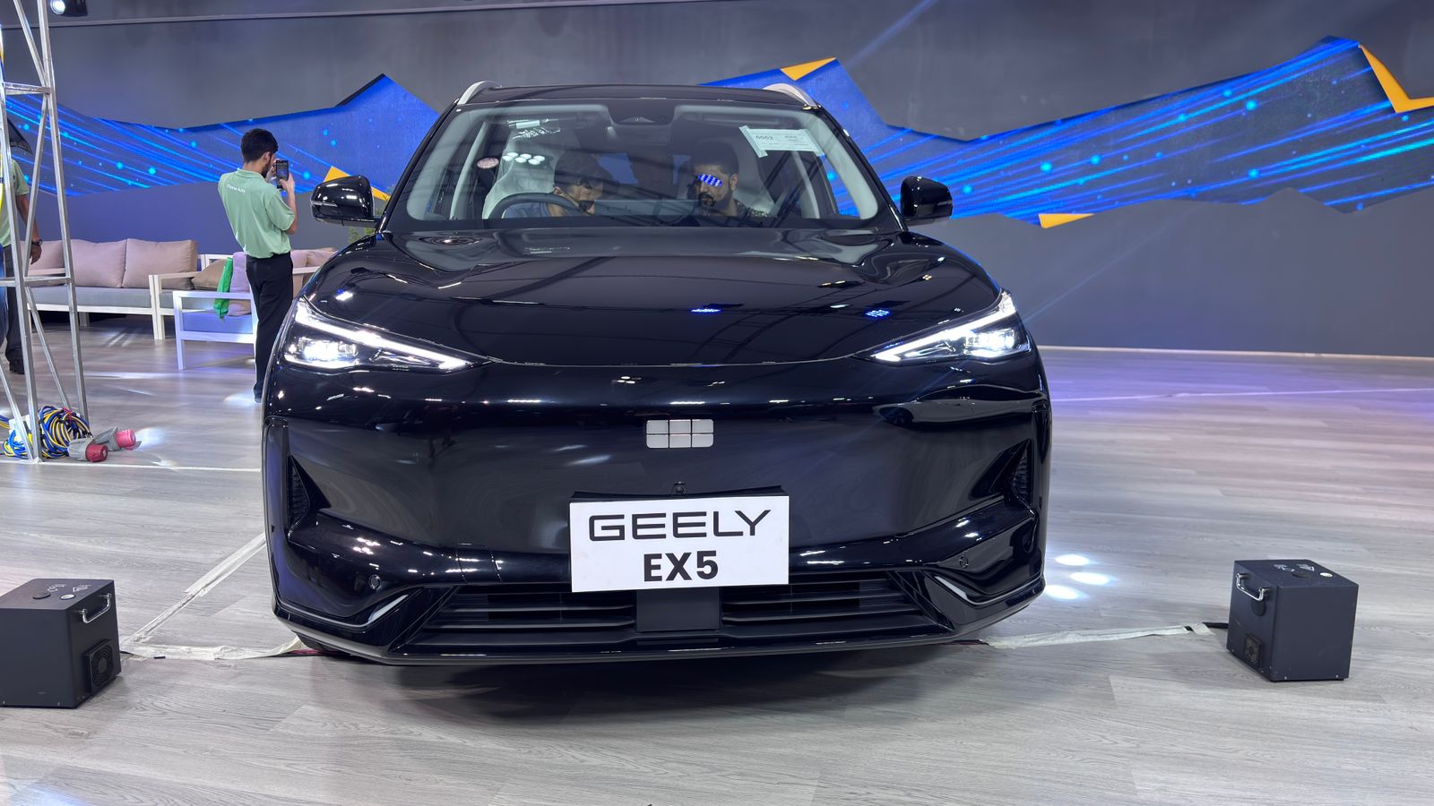 नाडा अटो शोमा जिली एक्स फाइभको किर्तीमानी बुकिङ