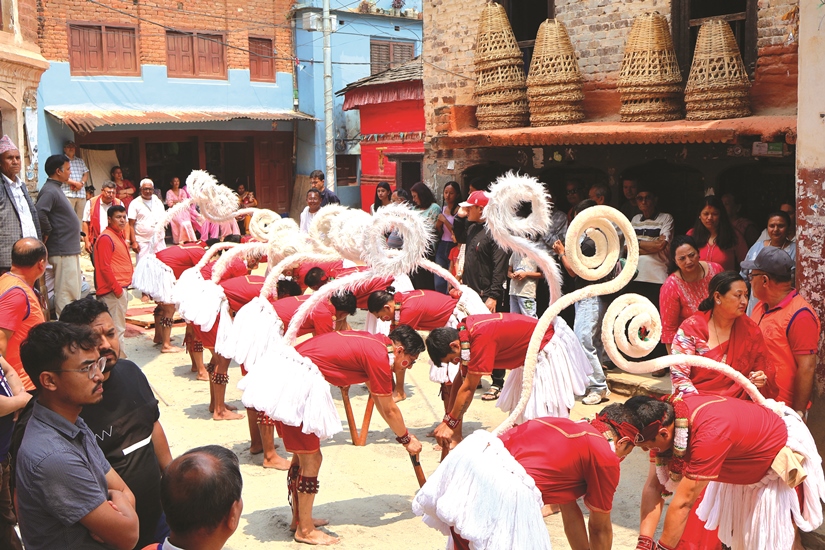 एक्काइस महिना देखाएर हनुमान नाचको समापन