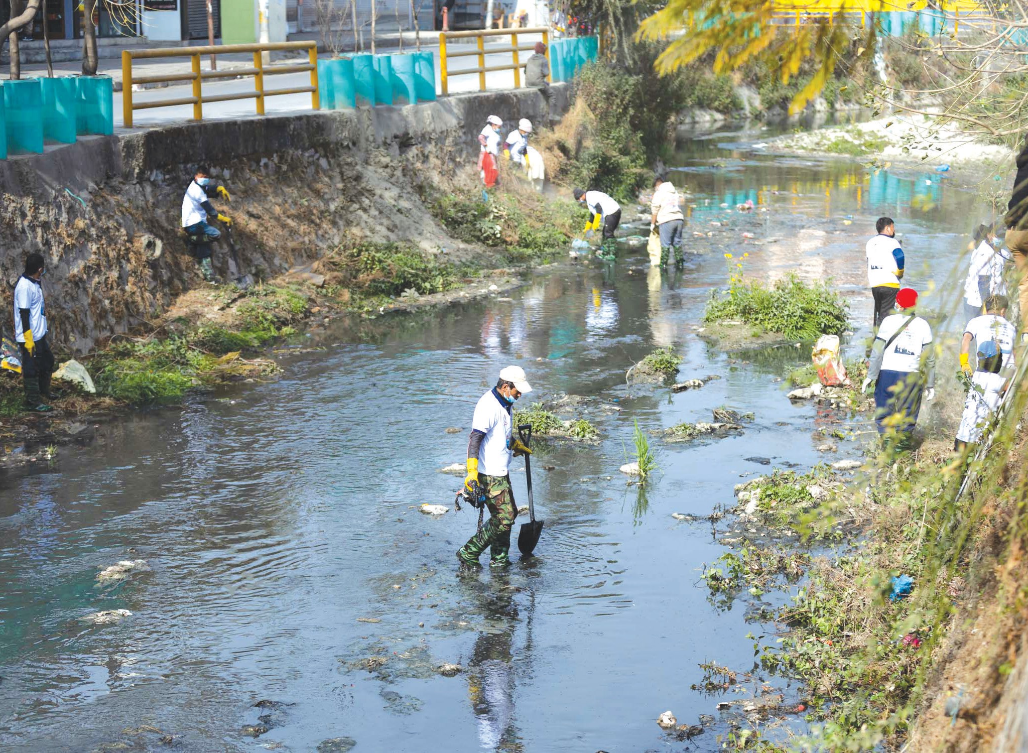 पारा आ–आफ्नो