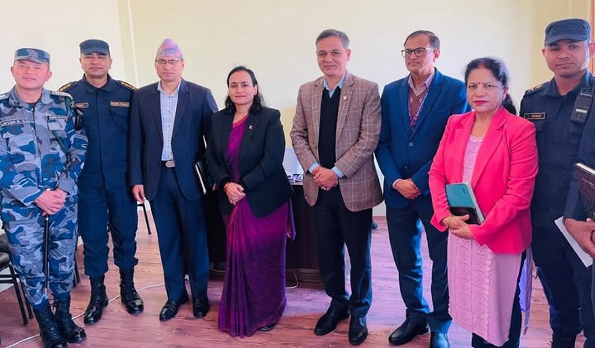 निर्वाचन निष्पक्ष र भयरहित वातावरणमा सम्पन्न हुनेमा गृहमन्त्री अर्याल विश्वस्त