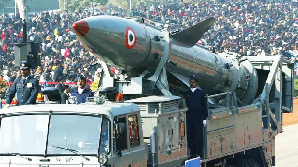 आणविक हतियारको जानकारी कमजोर बनाइँदै, खतरा बढ्यो